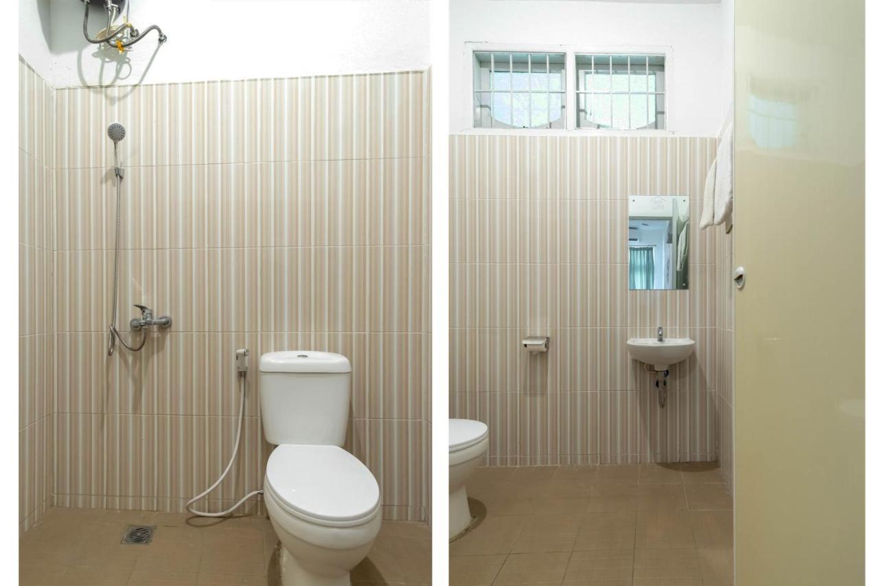 Hotel Oyo Living 2843 Raz House Syariah Medan Zewnętrze zdjęcie